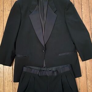 Vintage wool Givenchy tuxedo size 42